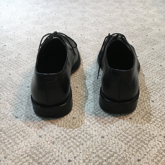 SOLD!!Salvatore Ferragamo Leather Oxford Shoes. - Picture 3 of 12